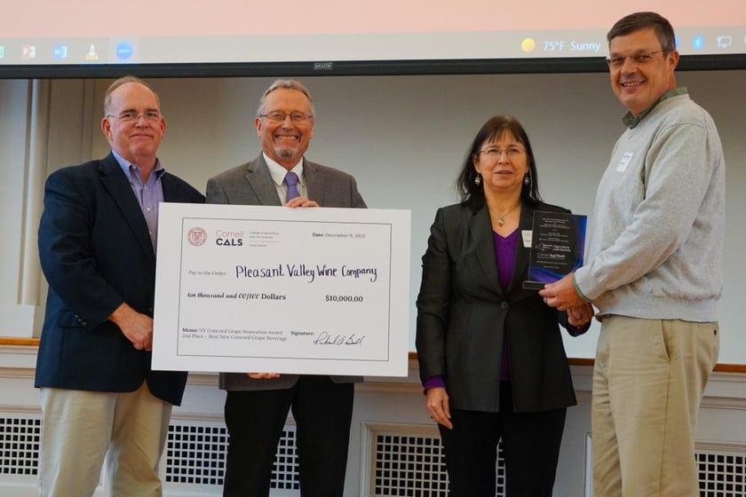 Pleasant Valley’s Spiked Vine Artisanal Hard Soda Wins 2nd Place in New York State Concord Grape Beverage Competition